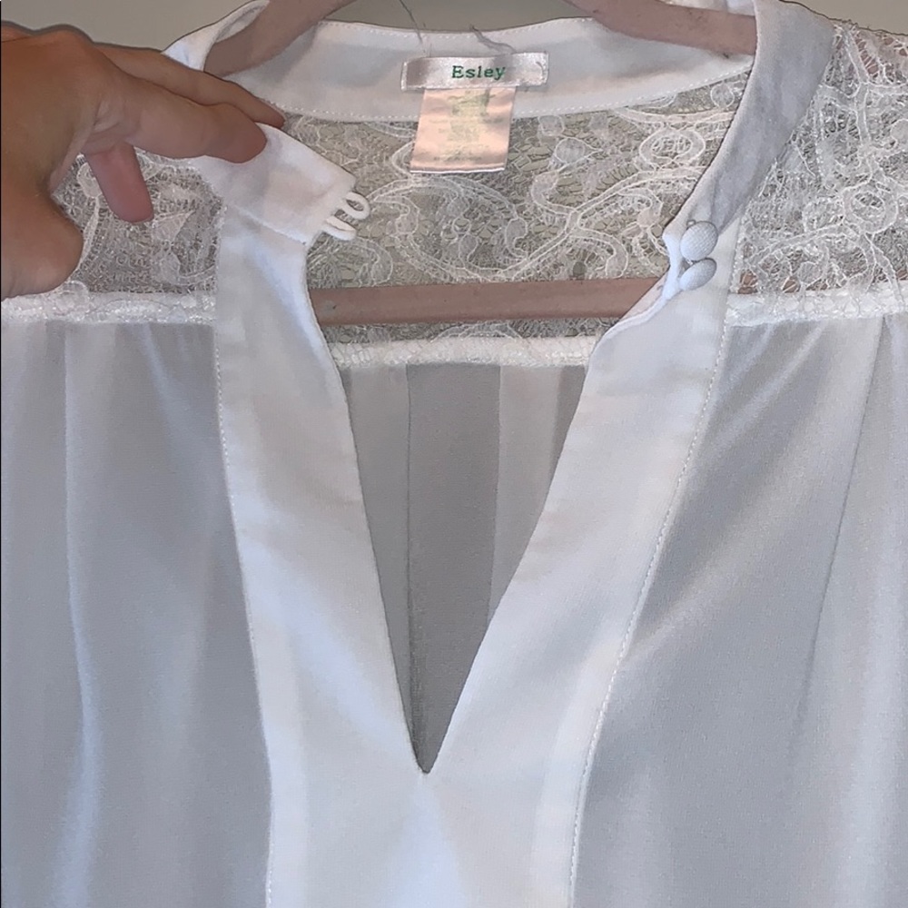 Altar’d State Blouse - Picture 2 of 6